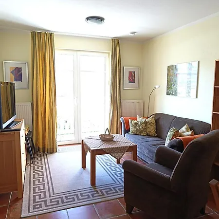 Hermannstr 14-whg 10 *