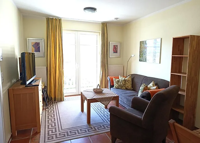 Hermannstr 14-whg 10 *